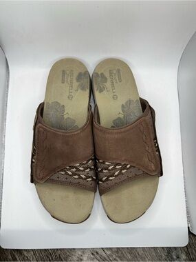 Women’s Merrell Sandals Size 8
